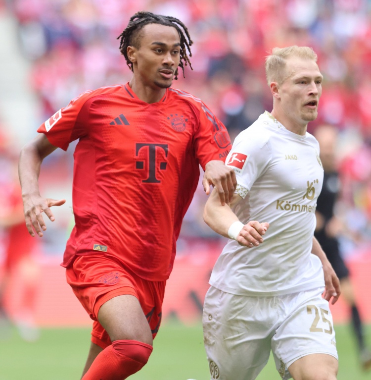 开云-拜仁18岁前锋阿萨雷吸引不莱梅与埃因霍温租借兴趣