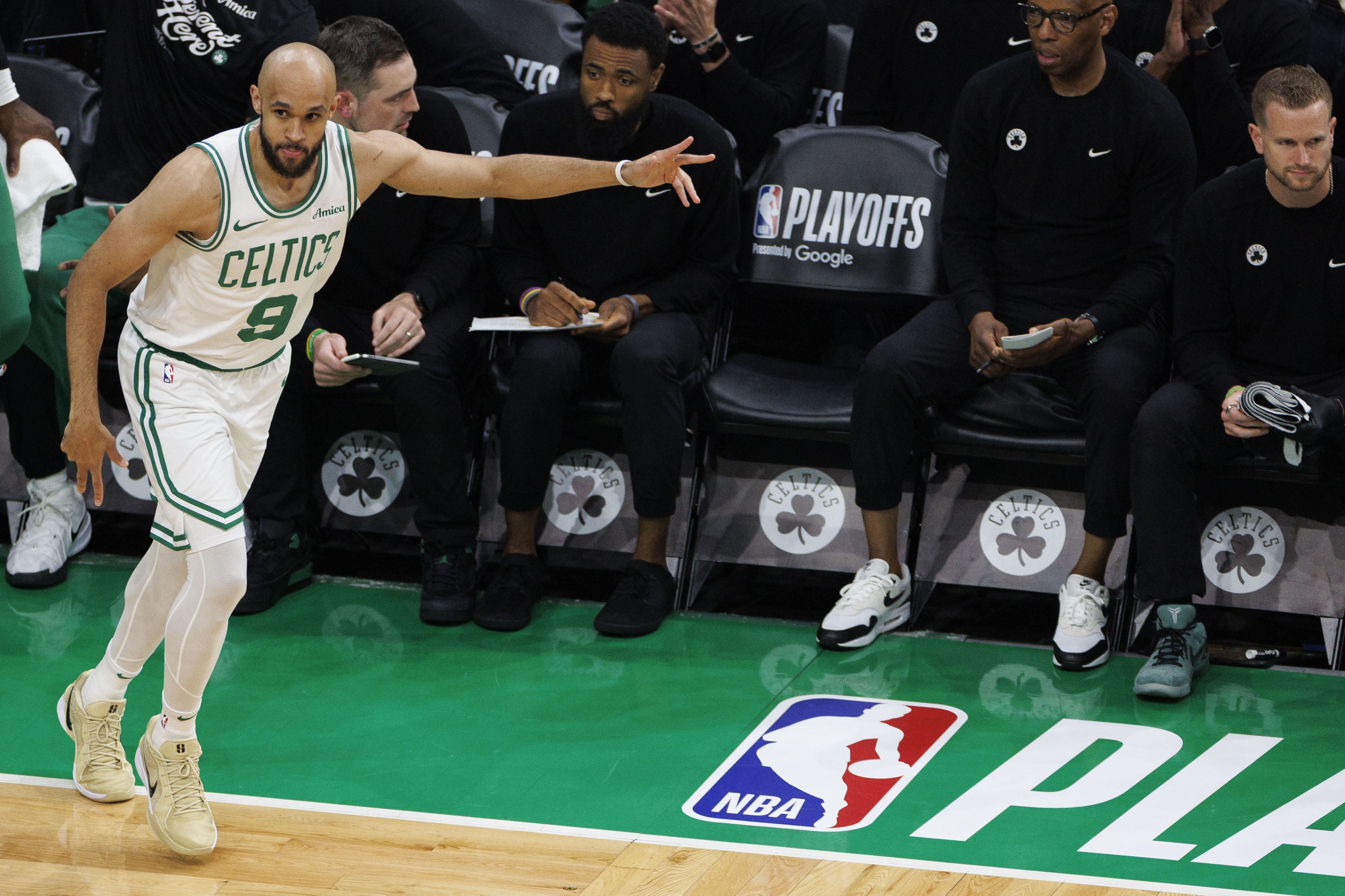 开云入口-身高不足1米96送出500帽！怀特成历史第4人 场均盖帽后卫历史第1