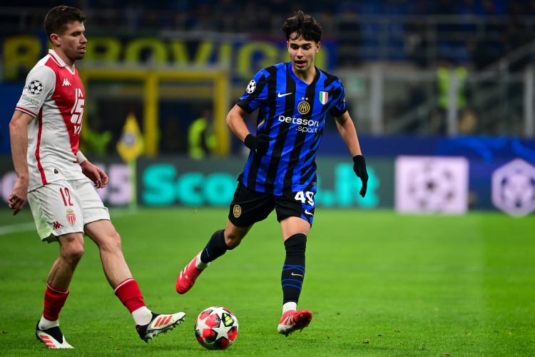 开云体育网址-官方：国米召回两名小将德皮耶里和斯塔比莱，再次外租至巴里