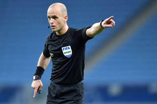 ​约旦裁判执法泰山对阵横滨 VAR裁判来自新加坡